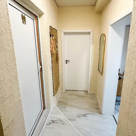 Apartment Flamingo Center *