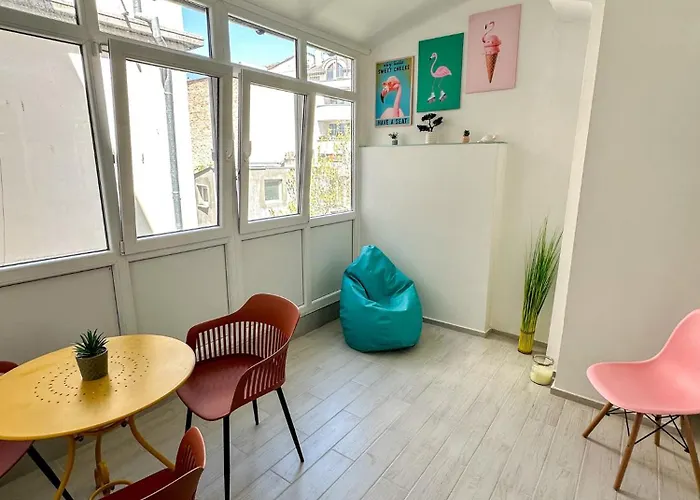 Flamingo Center Apartment